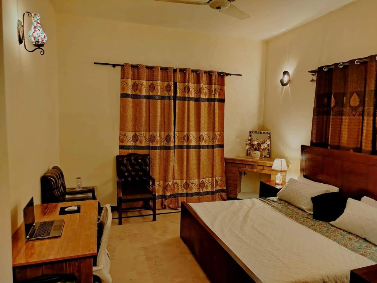 Royal Residential Islamabad Exterior foto